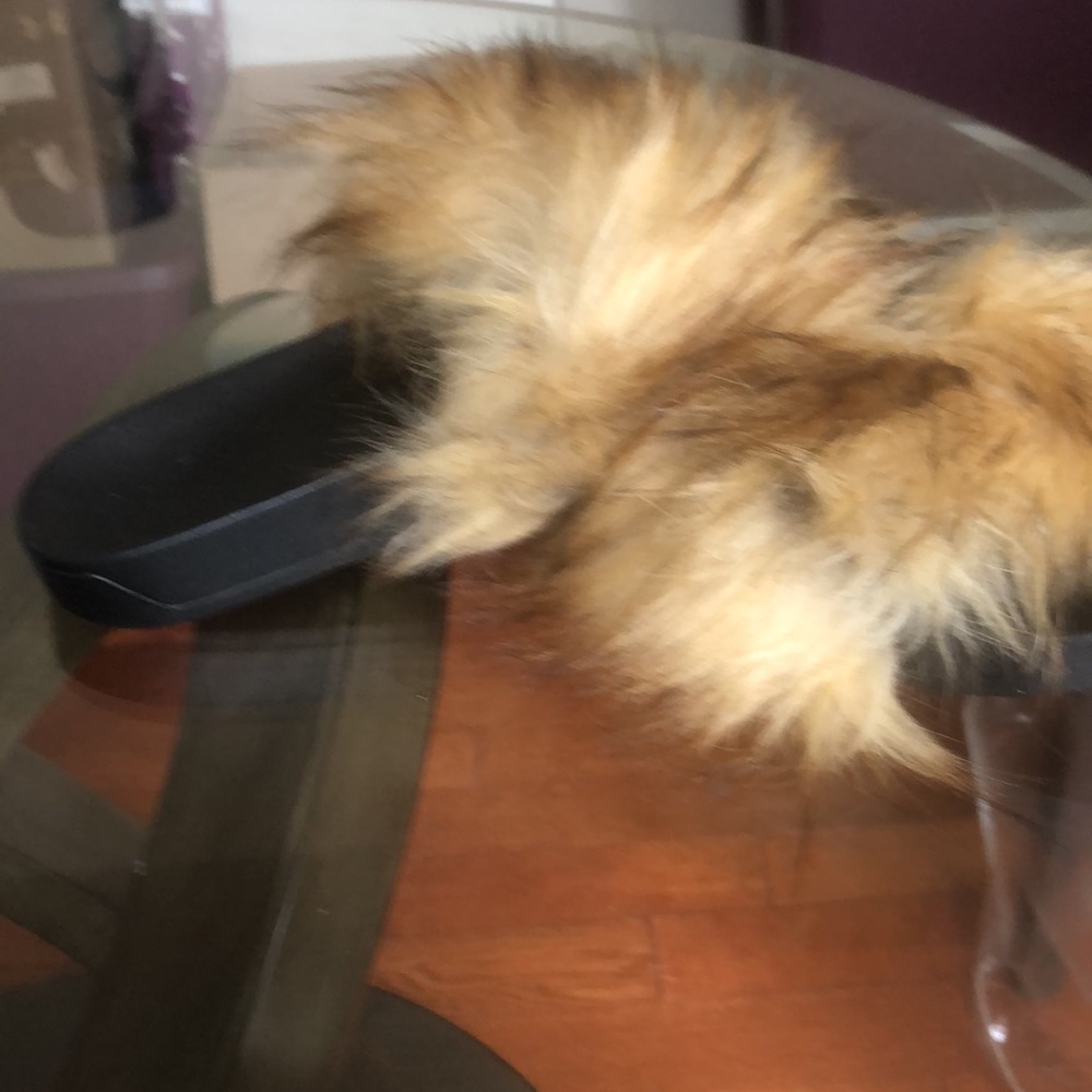 Slippers - Picture 3 of 3